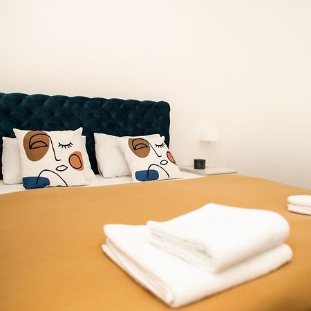 Room21 Free Garage Novi Sad Bagian luar foto